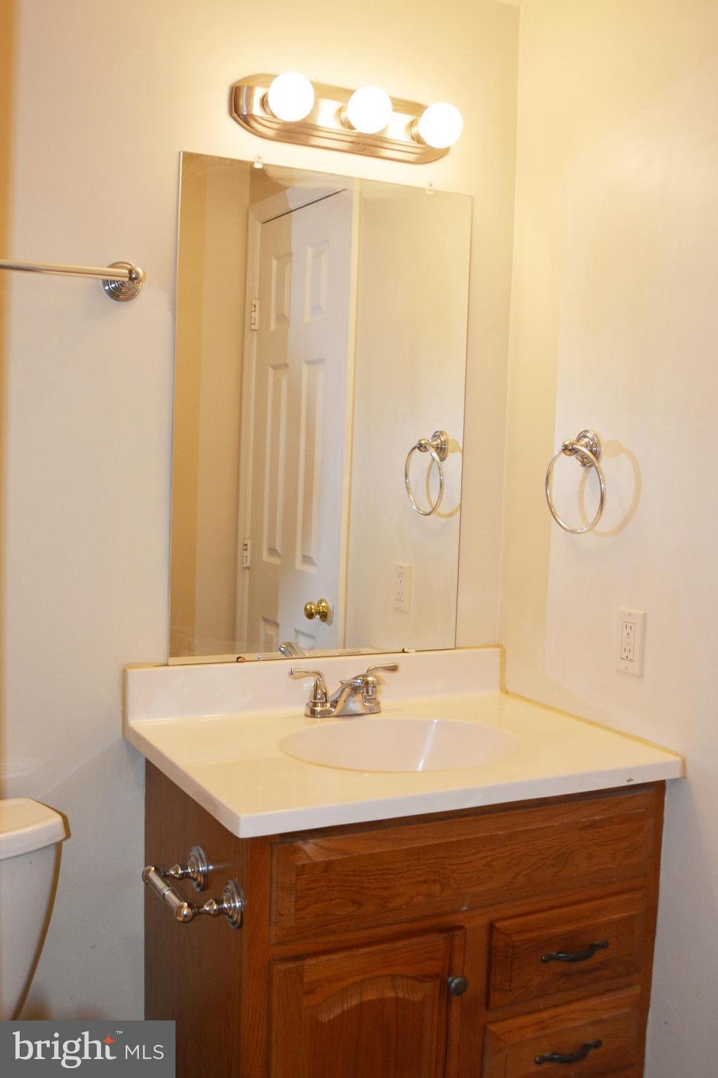 578 Cascade Way Frederick, MD 21703 - Photo 22 of 22 Full Hall Bath