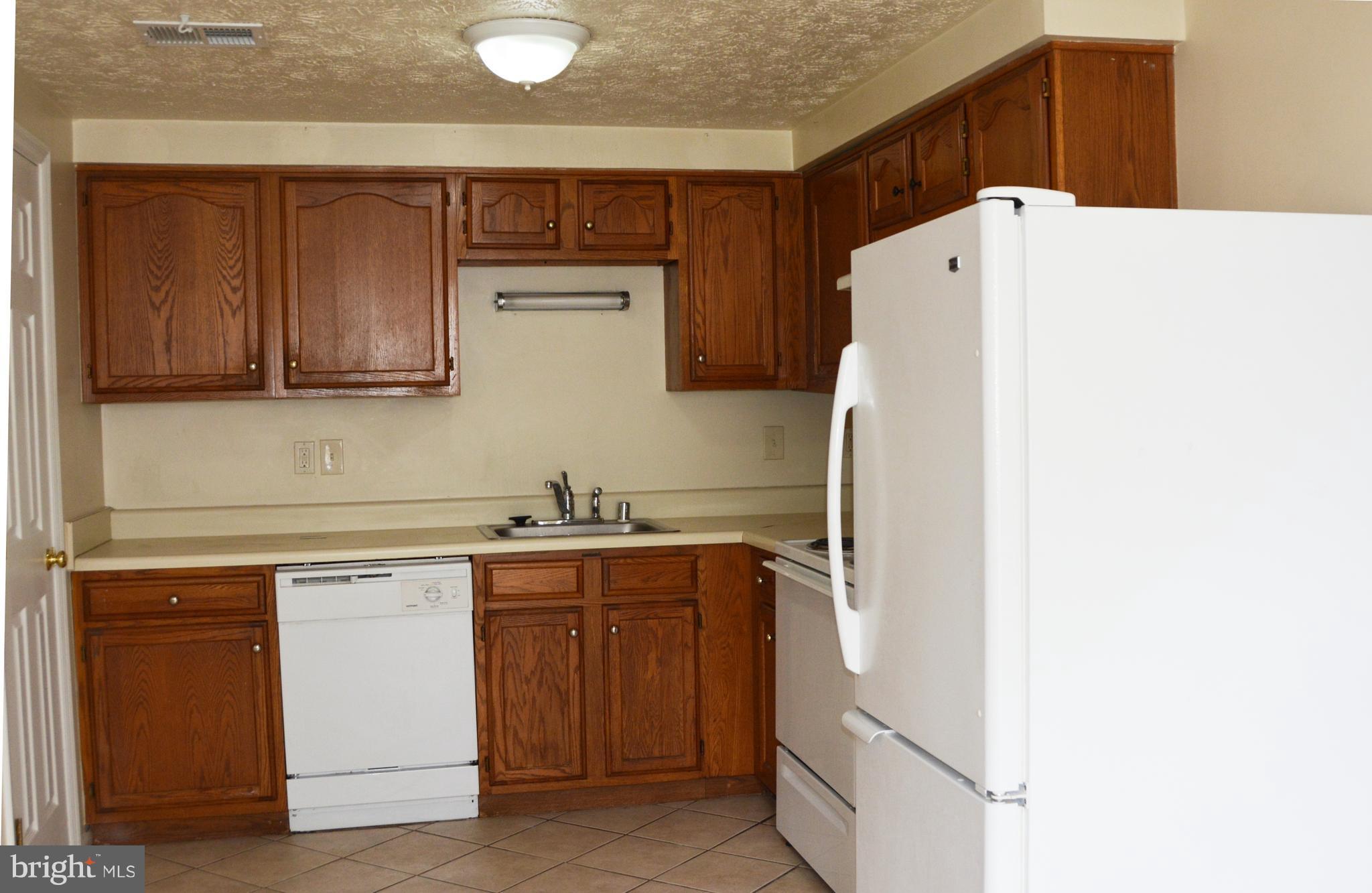578 Cascade Way Frederick, MD 21703 - Photo 9 of 22 Kitchen