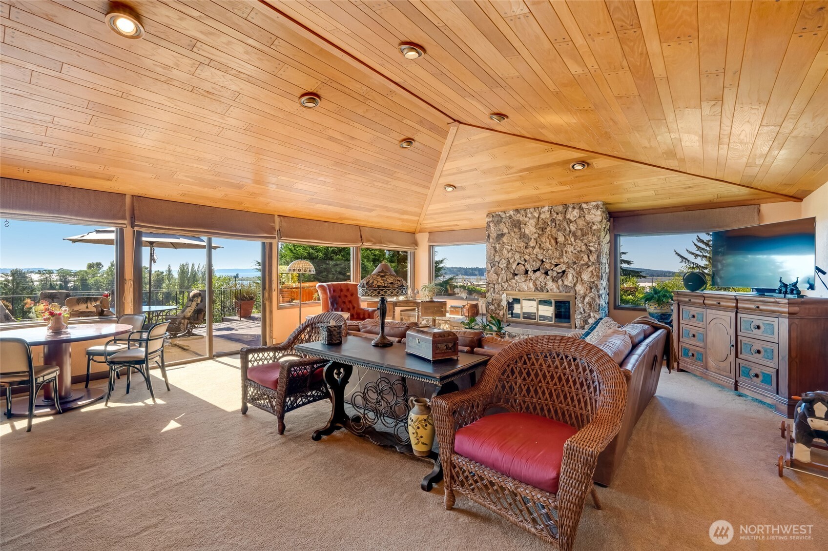 416 Alverson Boulevard Everett, WA 98201 - Photo 11 of 39