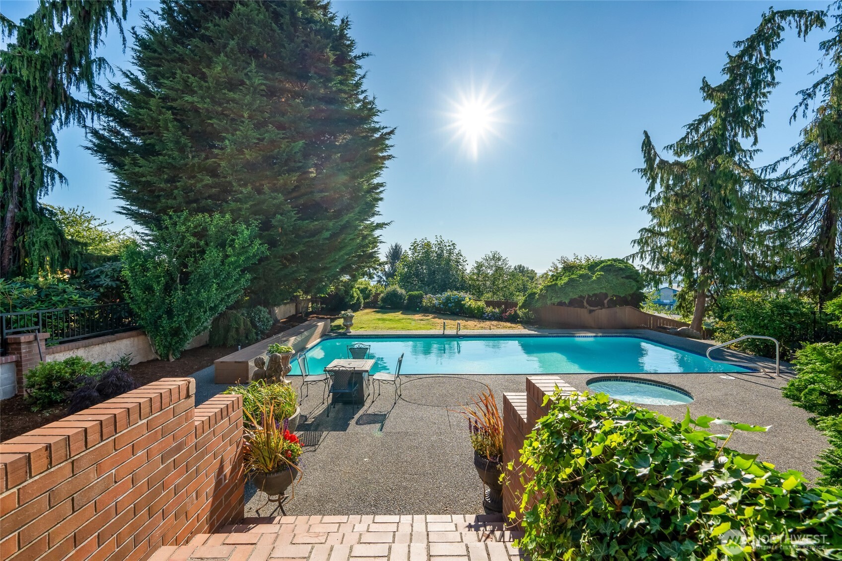 416 Alverson Boulevard Everett, WA 98201 - Photo 3 of 39