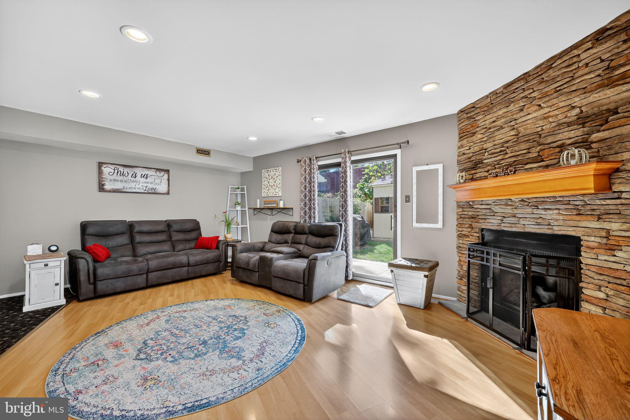 1112 Selmer Road Philadelphia, PA 19116 - Photo 6 of 30 Gallery Image 6