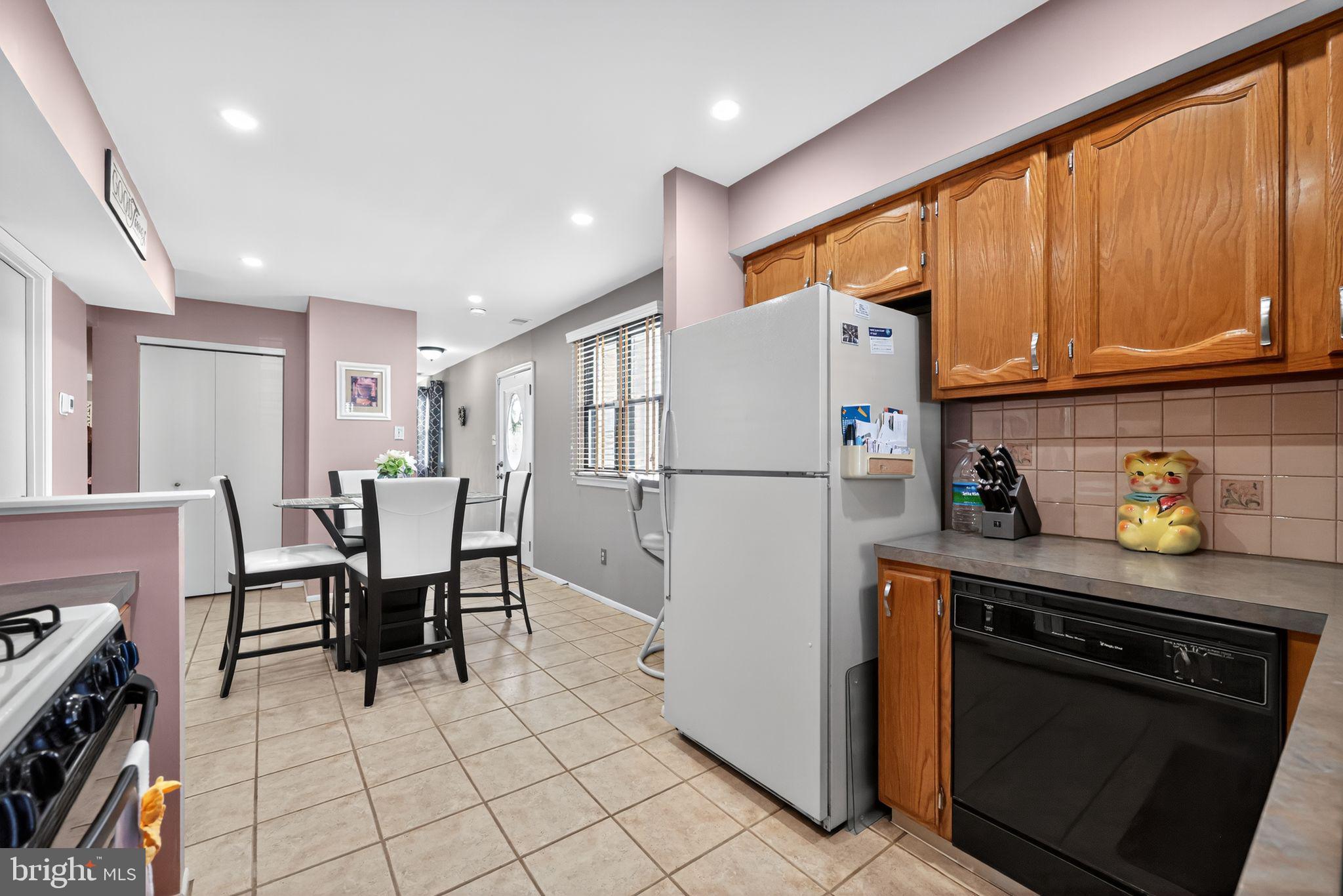 1112 Selmer Road Philadelphia, PA 19116 - Photo 10 of 30 Gallery Image 10