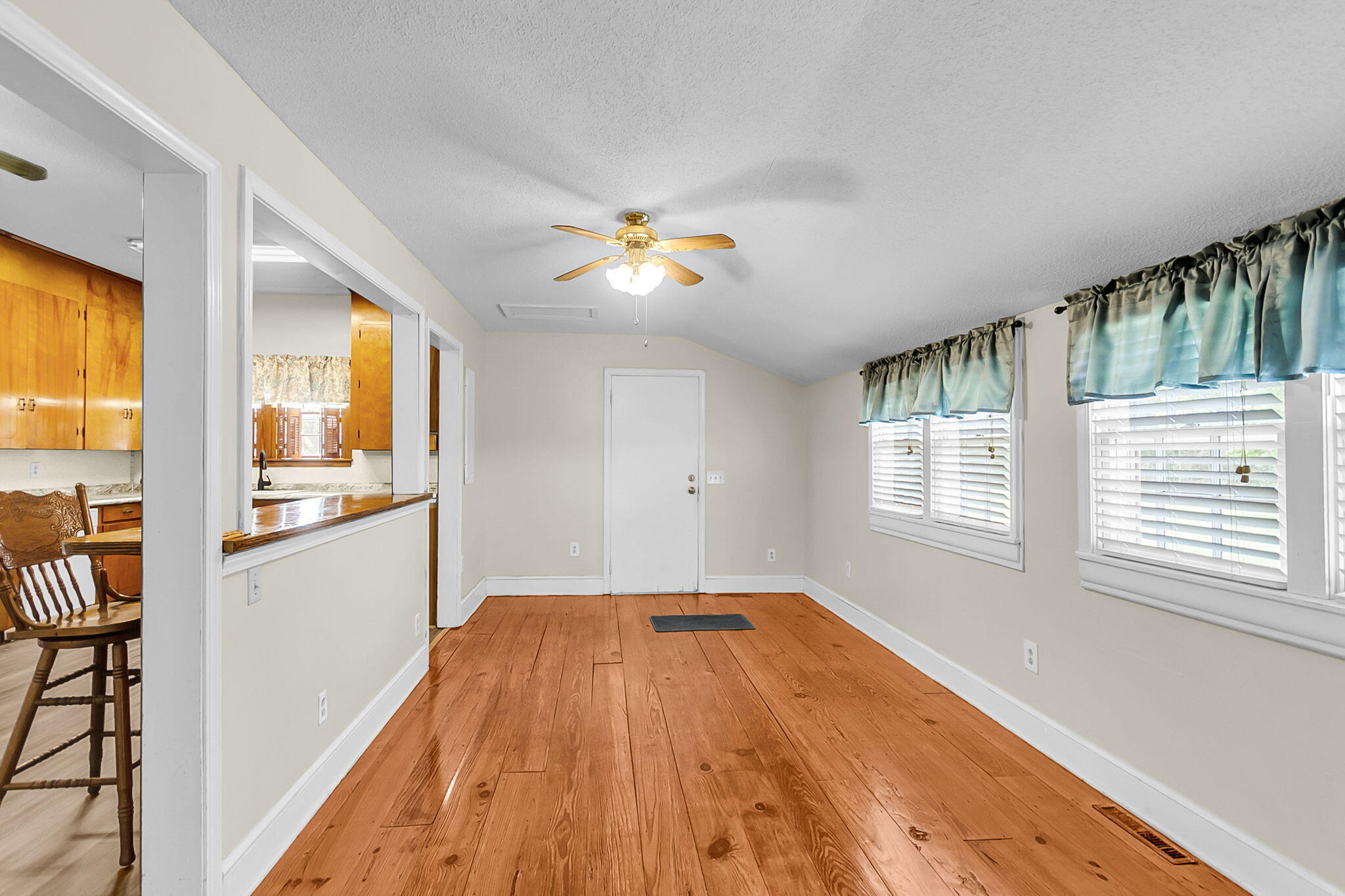 21 Broad Swamp Road Kingstree, SC 29556 - Photo 31 of 58 CREM - 21 Broad Swamp-39
