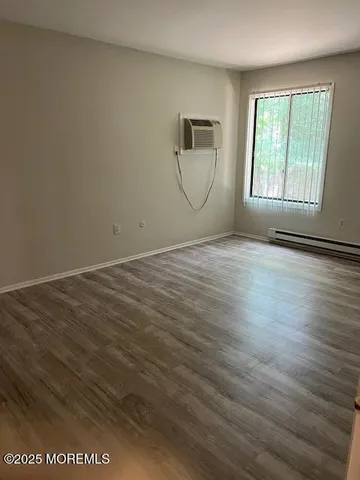 $1,800 | 58 Amberly Drive, Unit C, Manalapan, NJ 07726