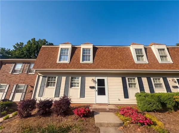 $201,000 | 3229 Regents Park Lane, Unit D, Greensboro, NC 27455