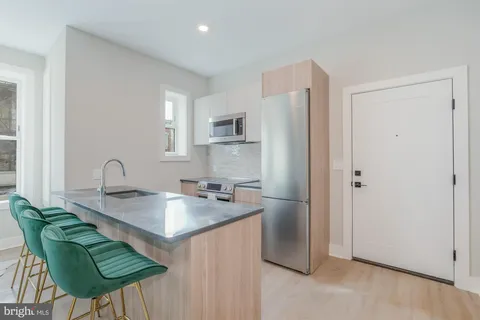 $475,000 | 933 N Street Northwest, Unit 101, Washington, DC 20001