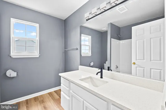 $580,000 | 30 Stanley Loop, Fredericksburg, VA 22406