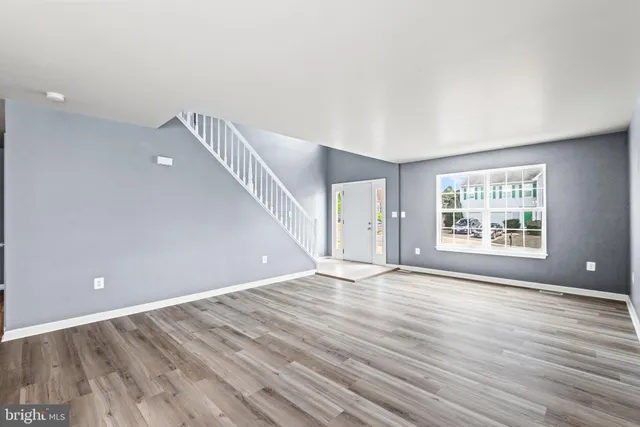 $580,000 | 30 Stanley Loop, Fredericksburg, VA 22406