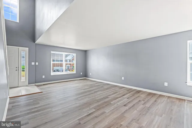 $580,000 | 30 Stanley Loop, Fredericksburg, VA 22406