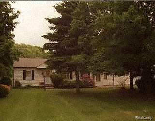 2326 Evadna Road Waterford, MI 48327 - Photo 1 of 1 Listing Image - 21042602