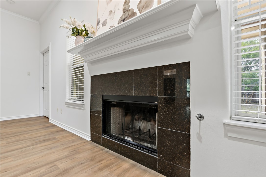 5310 Draycott Court Bryan, TX 77802 - Photo 12 of 31 a living room with a fireplace