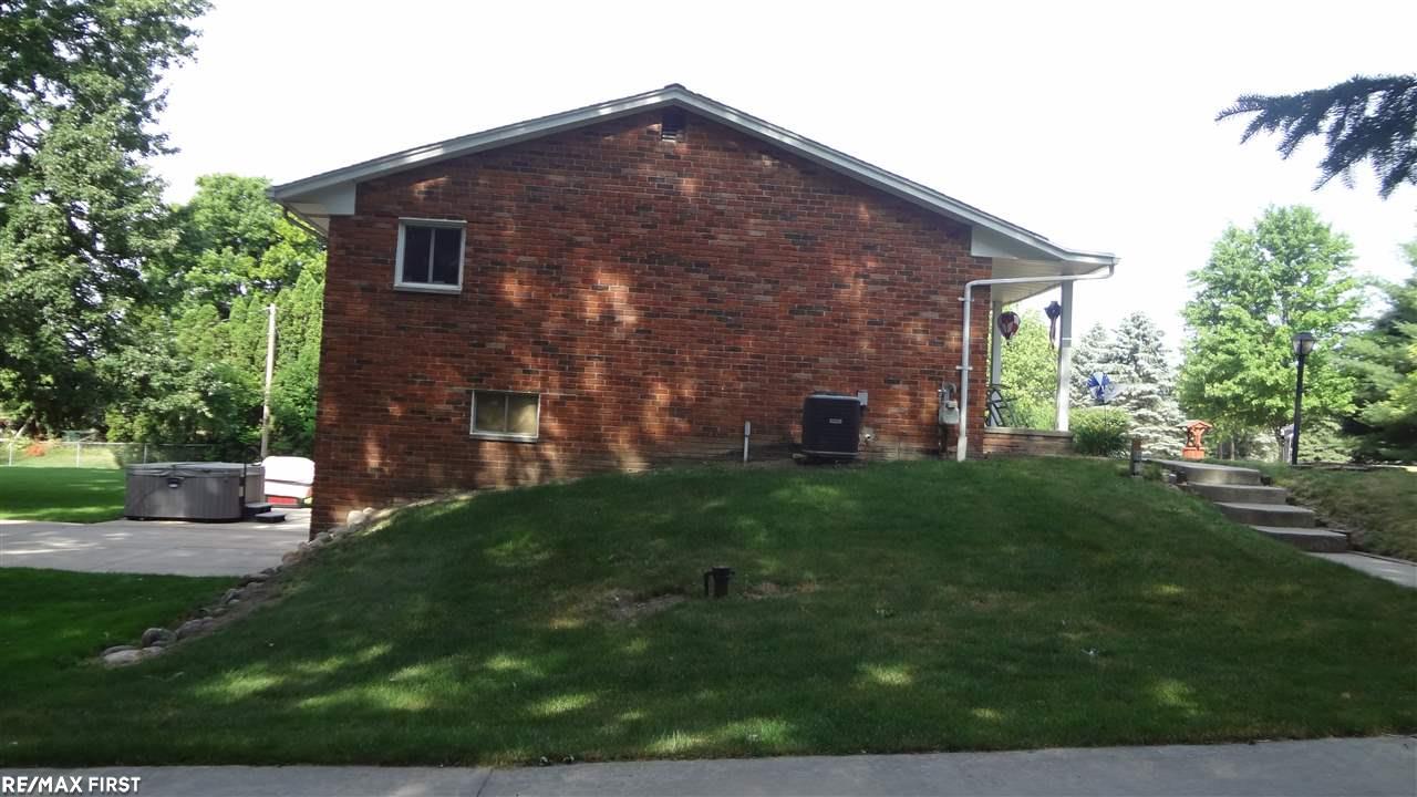 18314 Gilmore Road Armada, MI 48005 - Photo 15 of 47