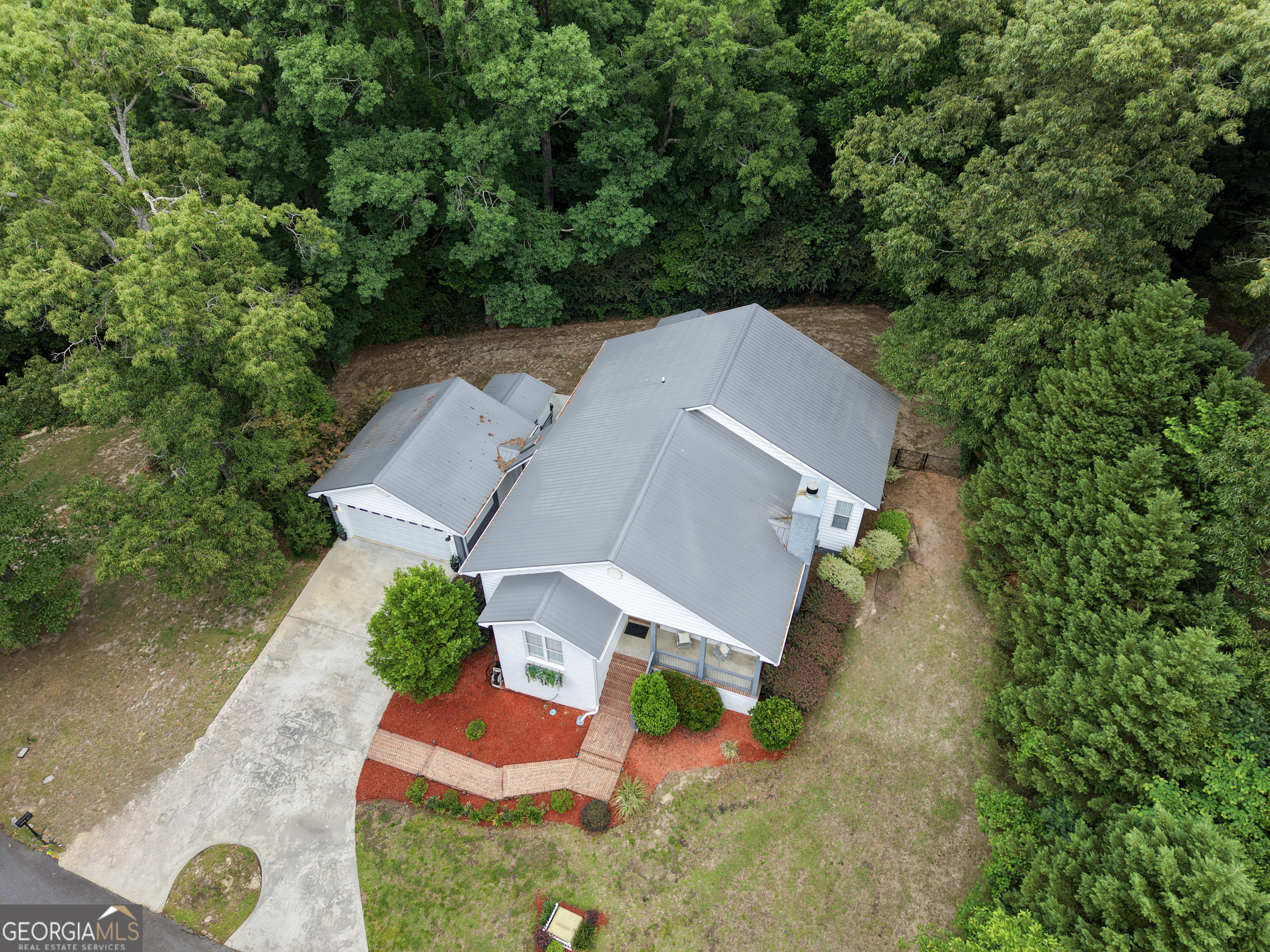 303 Winchester Court Dublin, GA 31021 - Photo 6 of 39