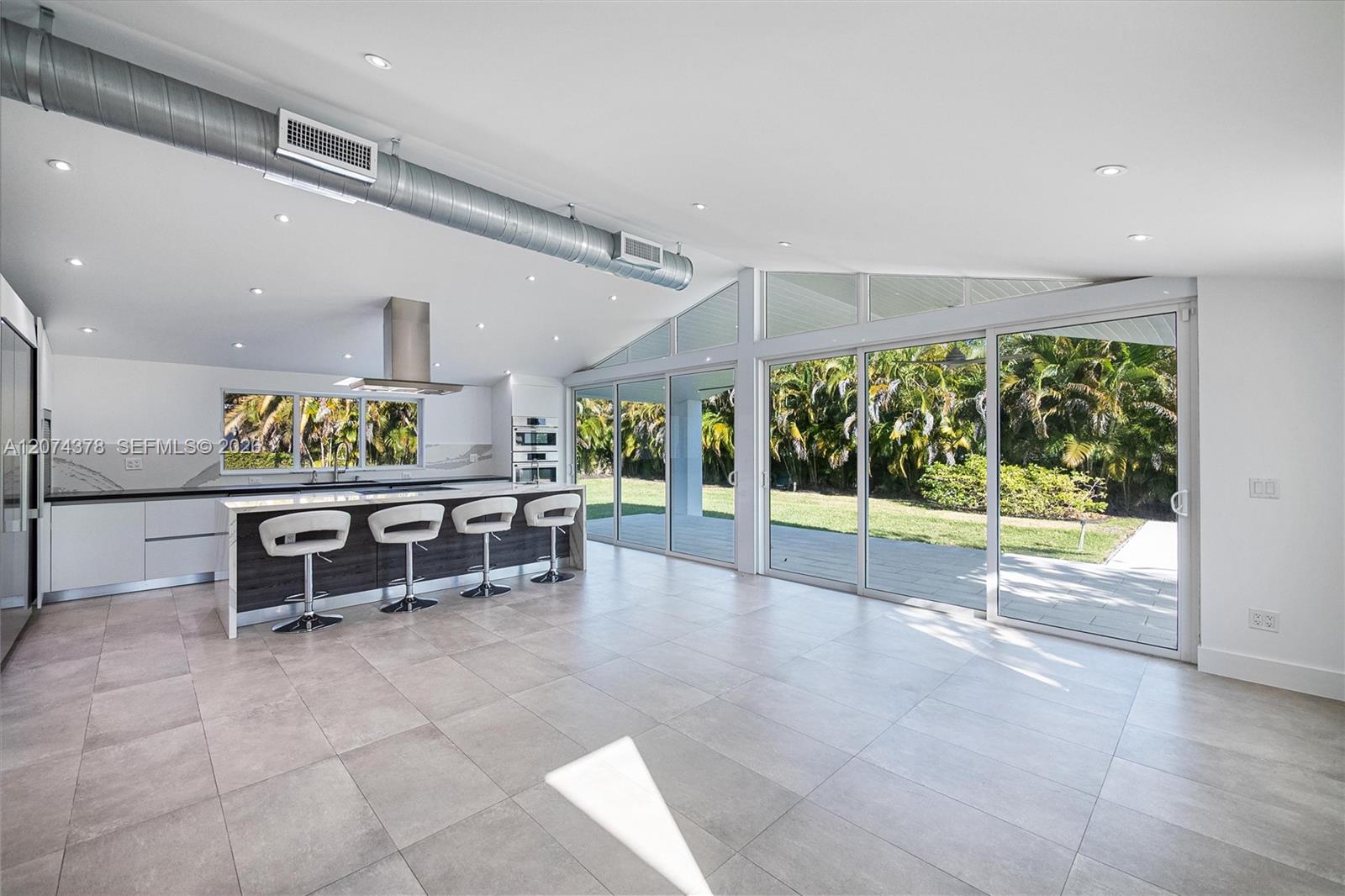 5801 Southwest 44th Terrace Miami, FL 33155 - Photo 6 of 41 Gallery Image 6