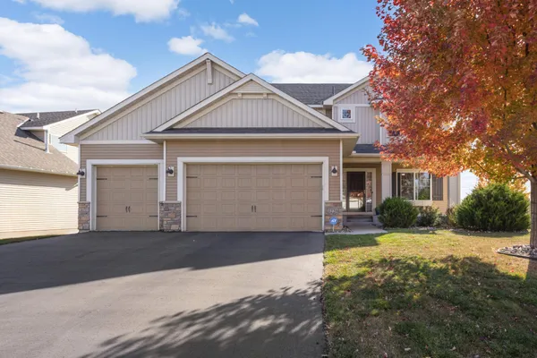 $575,000 | 3226 191st Street, Farmington, MN 55024