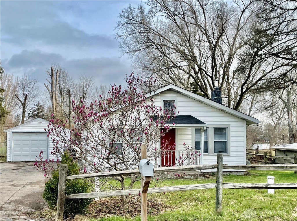 12 Laurel Road Medway, OH 45341 - Photo 1 of 26 Gallery Image 1