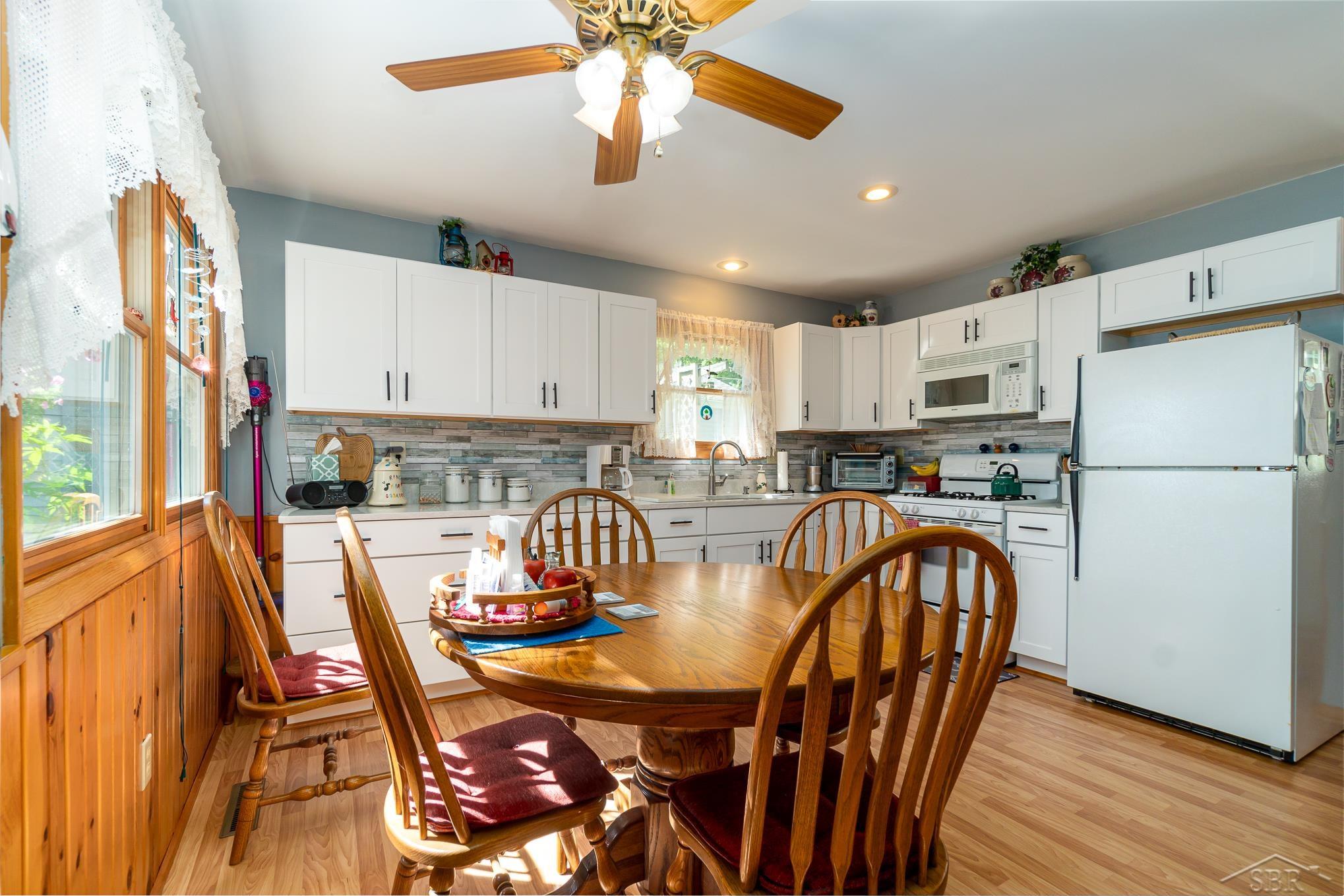 1115 Arbor Road Lake, MI 48632 - Photo 13 of 30 50084338-12.JPG