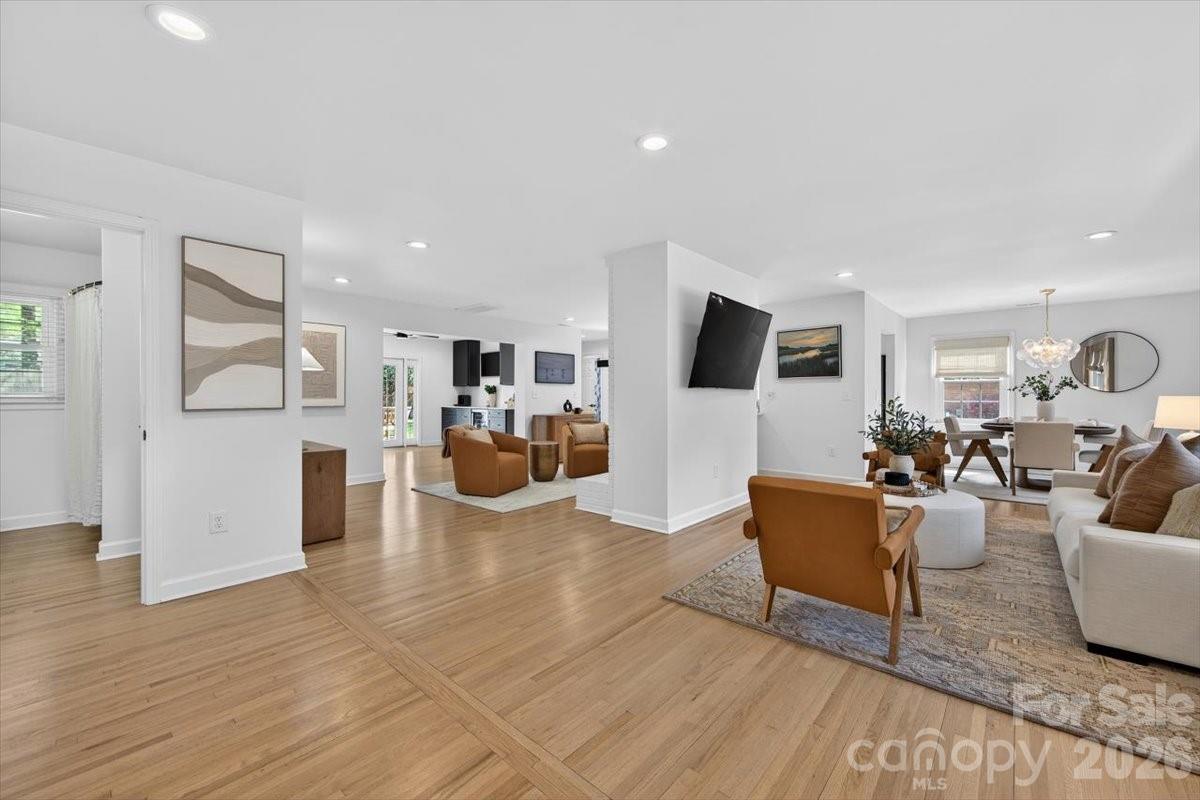 3817 Flowerfield Road Charlotte, NC 28210 - Photo 7 of 36