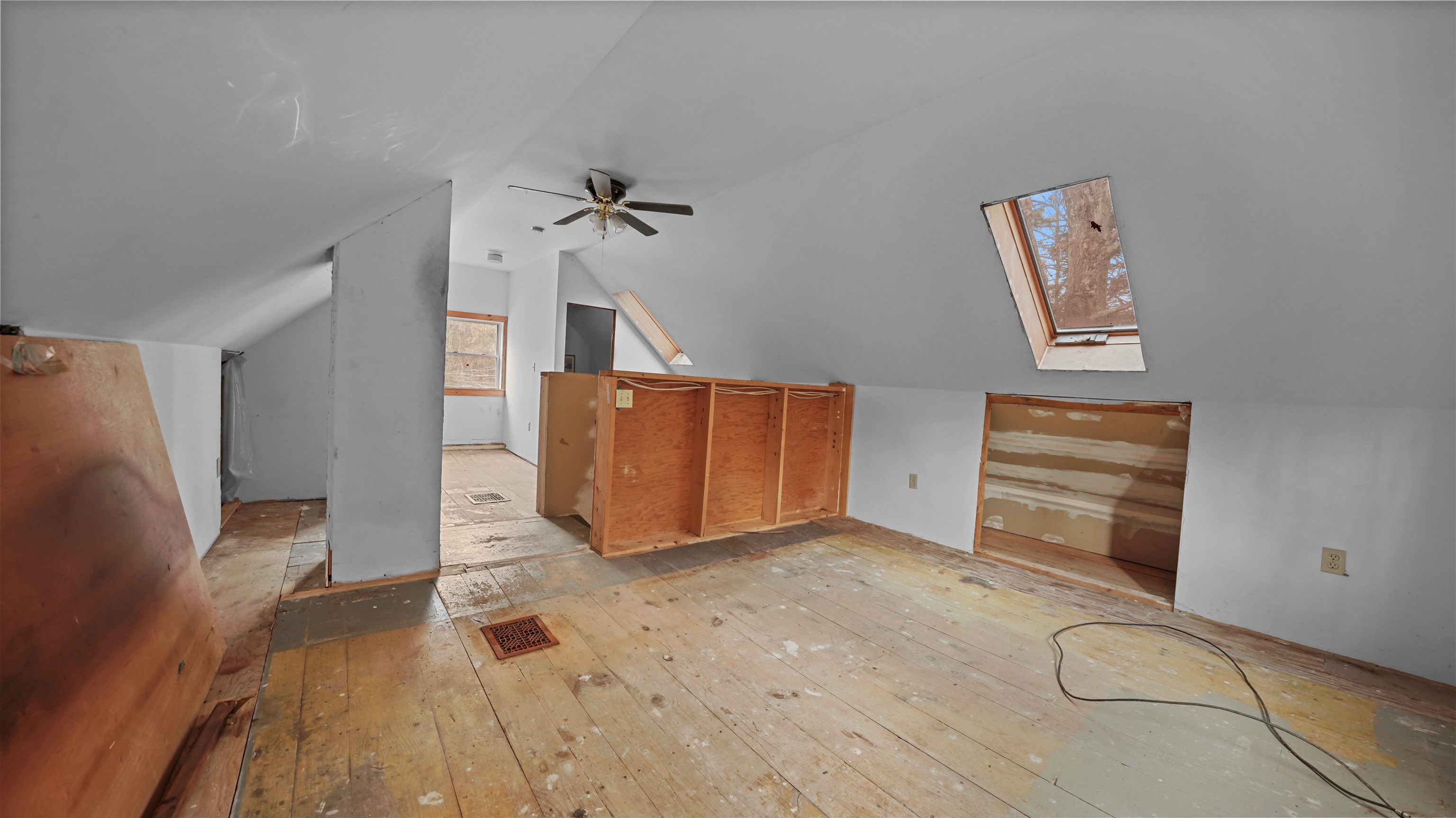 105 Clement Hill Road Hopkinton, NH 03229 - Photo 11 of 11