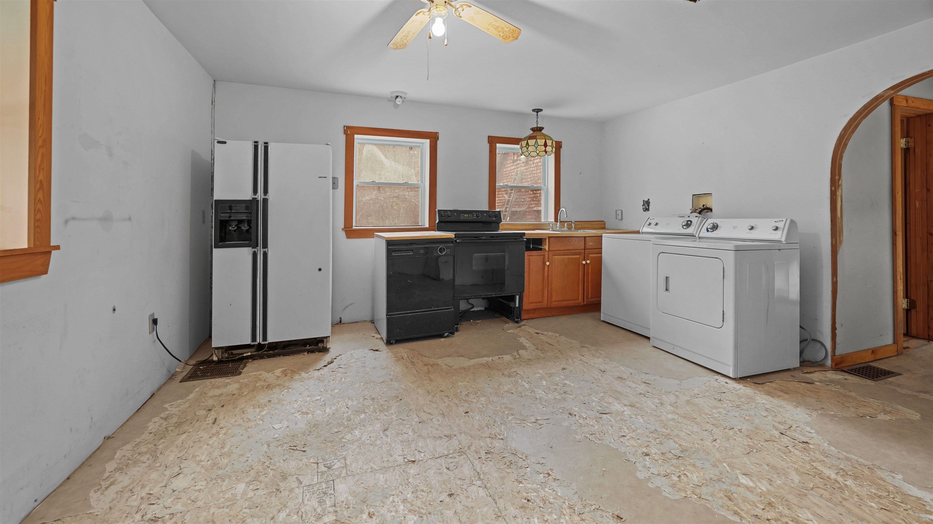 105 Clement Hill Road Hopkinton, NH 03229 - Photo 5 of 11