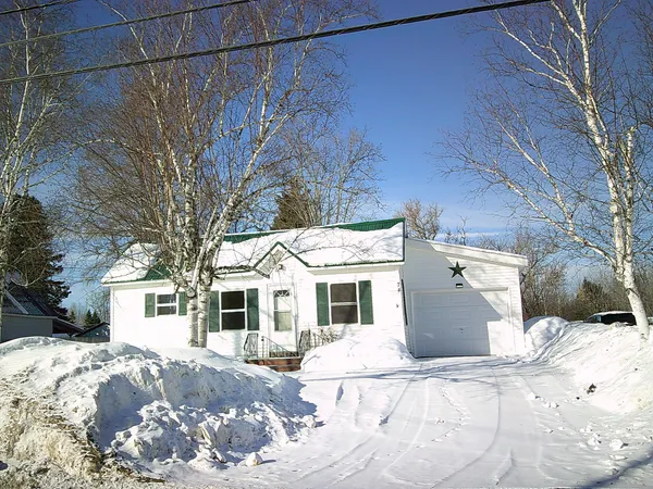 $85,000 | 74 Hines Street, Washburn, ME 04786
