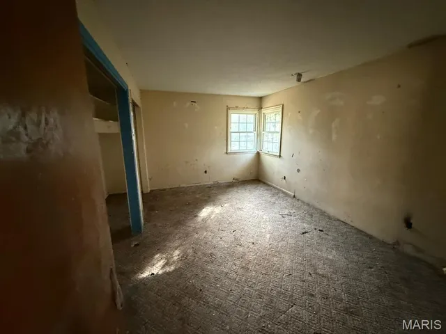 $79,900 | 12 Smith Lane, New Florence, MO 63363