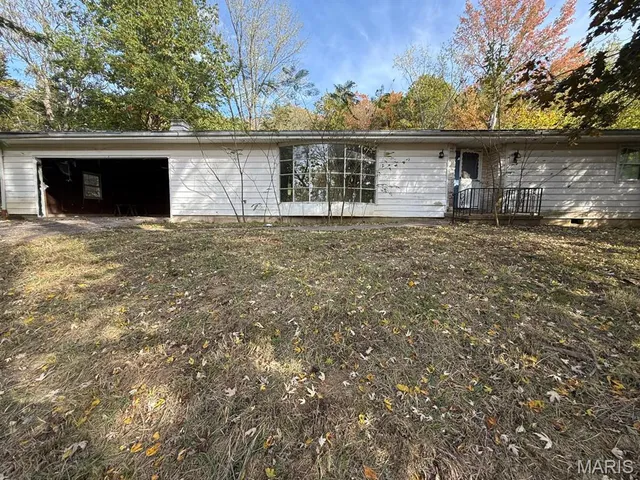 $79,900 | 12 Smith Lane, New Florence, MO 63363