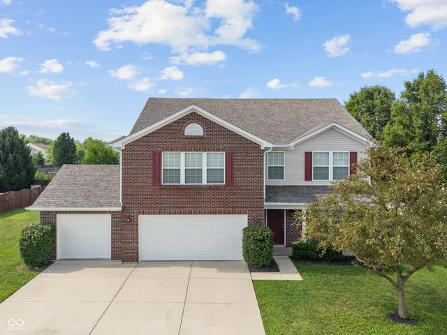 $2,600 | 2310 Liatris Drive, Plainfield, IN 46168