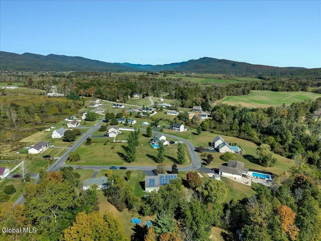 $340,000 | 4 Battle Hill Drive, Fort Ann, NY 12827