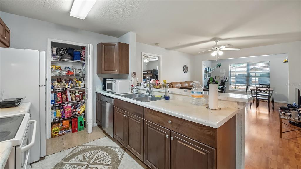 5483 Vineland Road, Unit 10103 Orlando, FL 32811 - Photo 7 of 18
