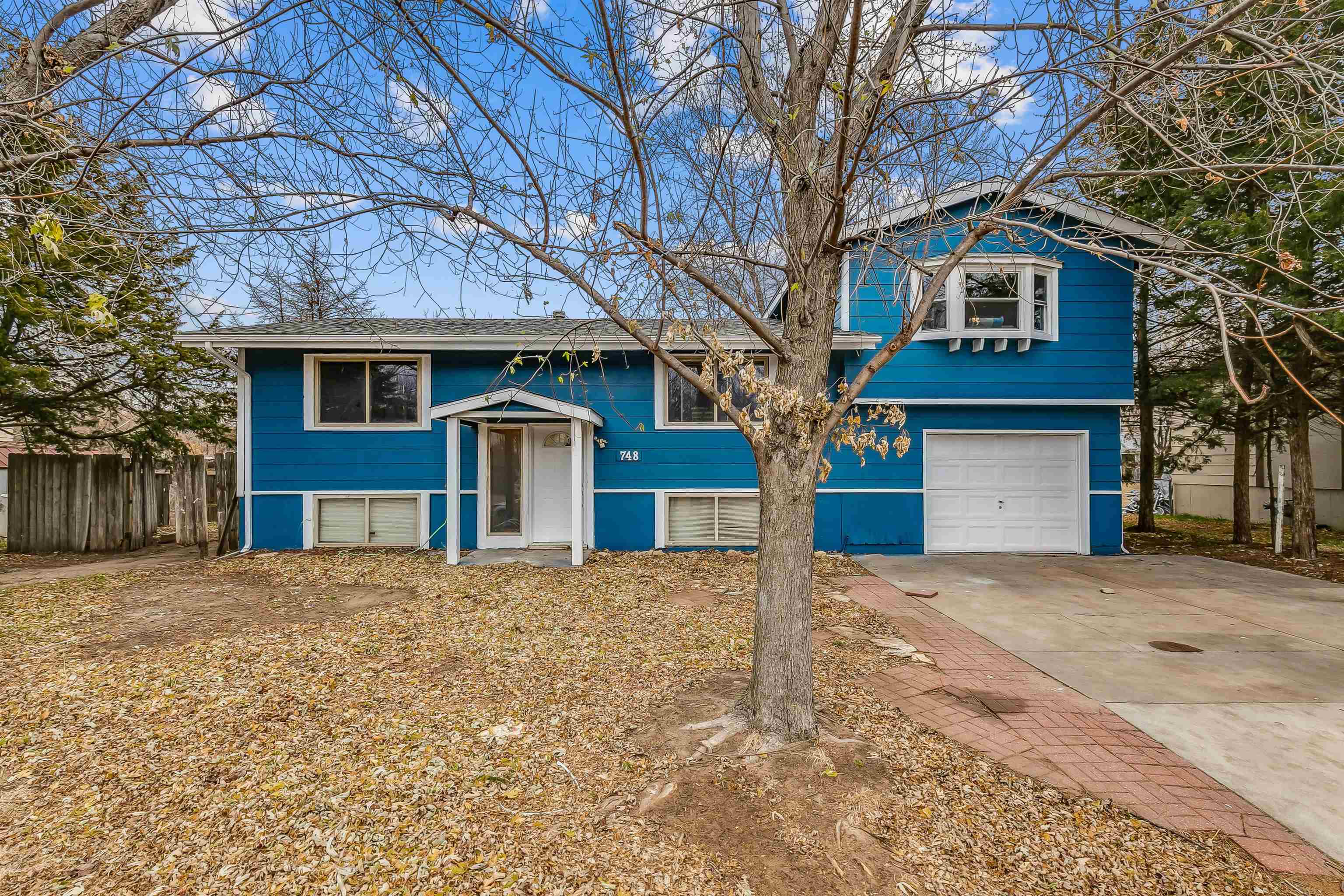 748 North Elder Street Wichita, KS 67212 - Photo 1 of 18