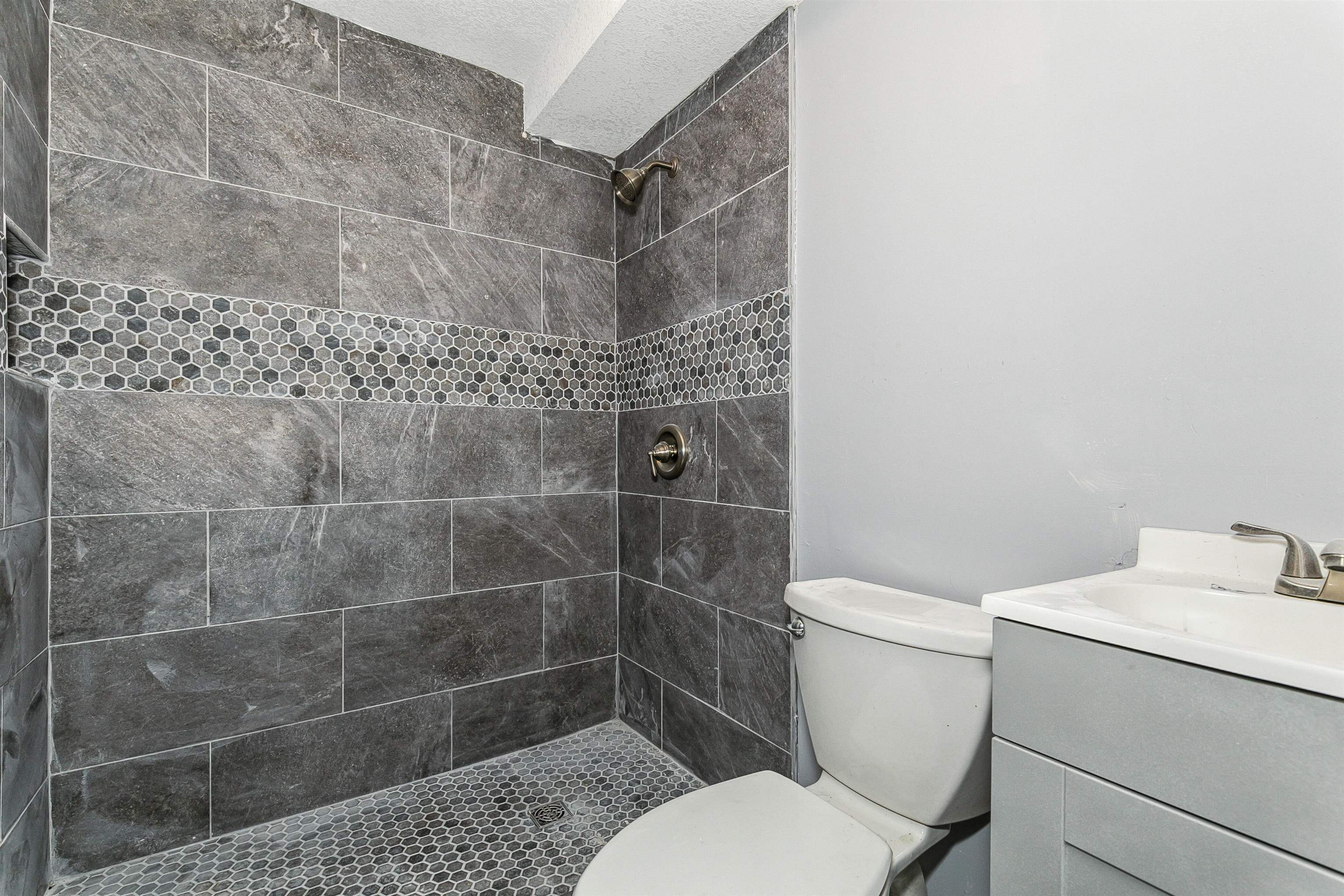 748 North Elder Street Wichita, KS 67212 - Photo 12 of 18