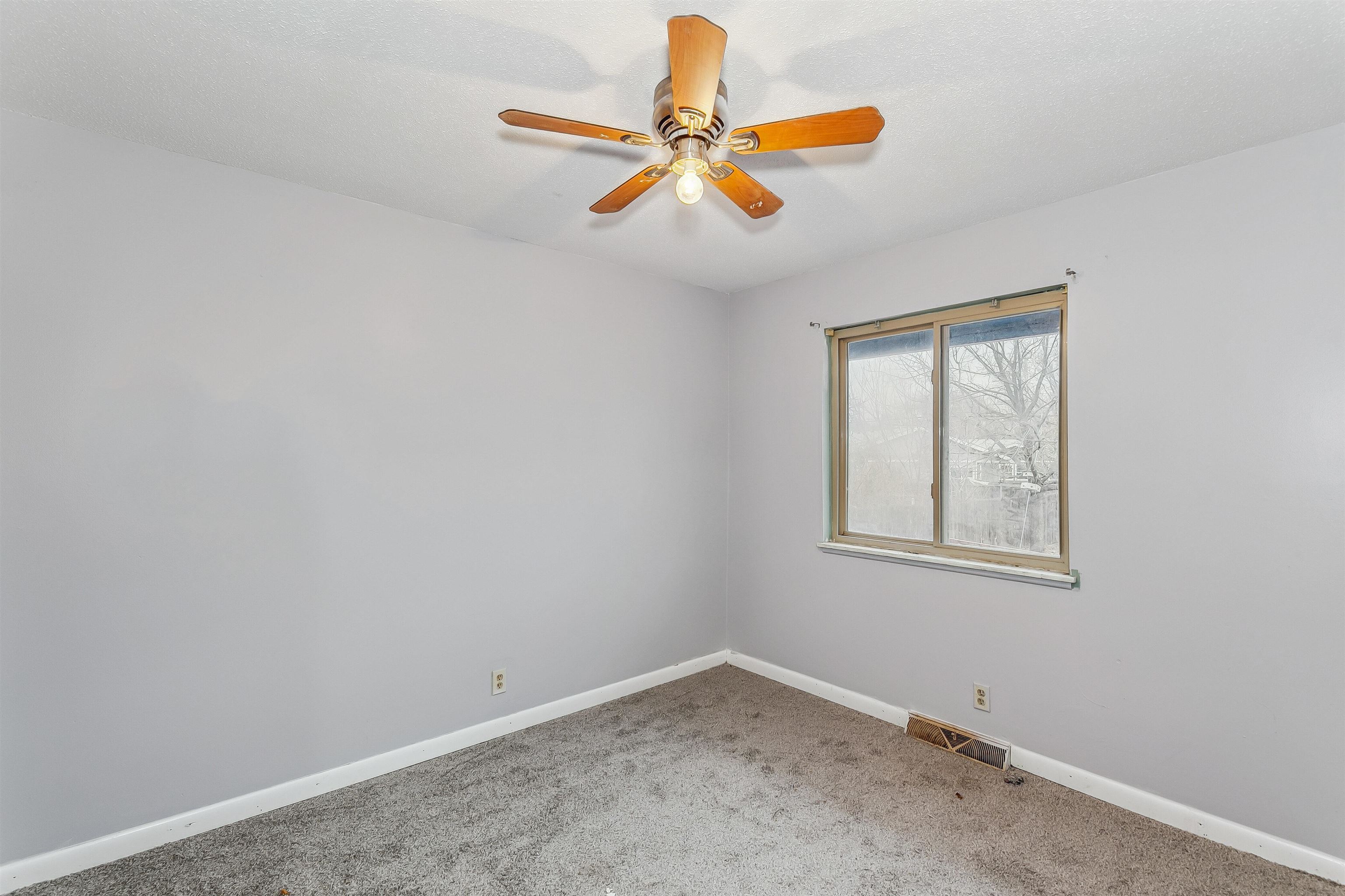 748 North Elder Street Wichita, KS 67212 - Photo 7 of 18