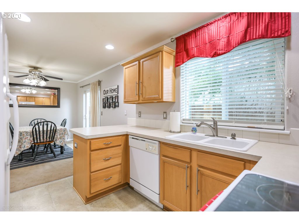1206 Northeast 165th Way Ridgefield, WA 98642 - Photo 13 of 31 Gallery Image 13