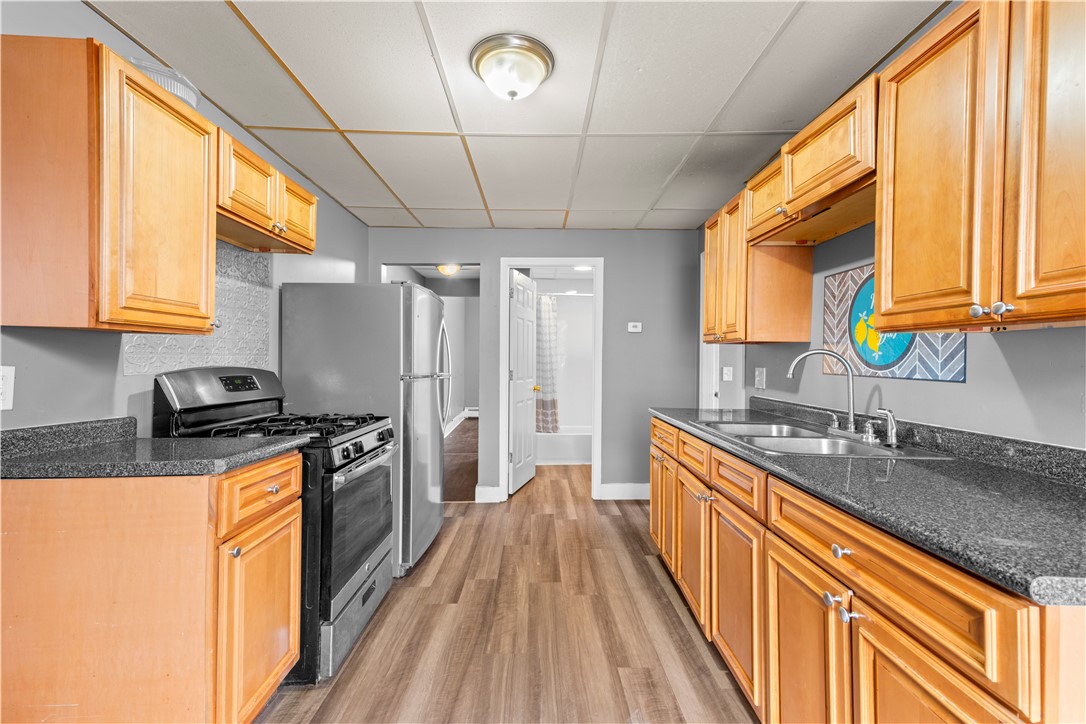 9 Wilson Avenue Woonsocket, RI 02895 - Photo 8 of 28 Gallery Image 8