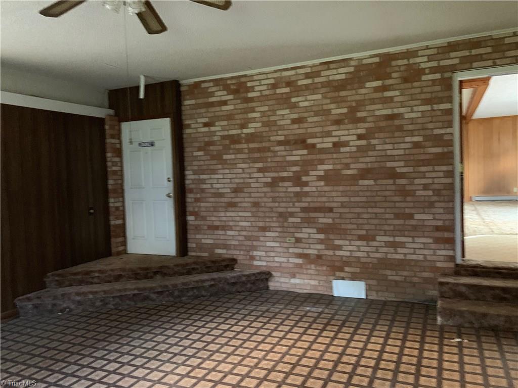 609 McCoy Road Reidsville, NC 27320 - Photo 5 of 11 Gallery Image 5