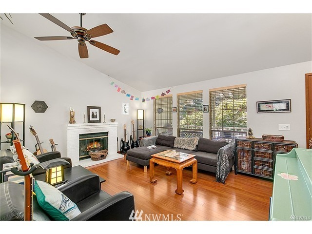 2823 166th Place Southeast Bothell, WA 98012 - Photo 3 of 15