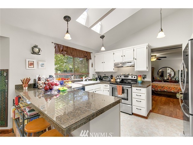 2823 166th Place Southeast Bothell, WA 98012 - Photo 6 of 15