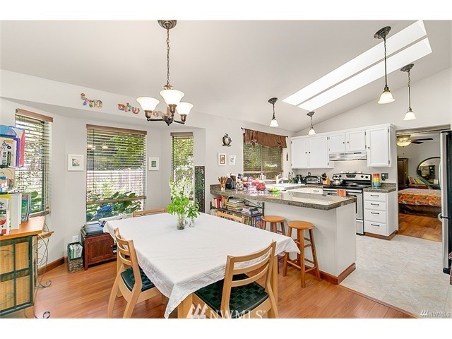 2823 166th Place Southeast Bothell, WA 98012 - Photo 8 of 15