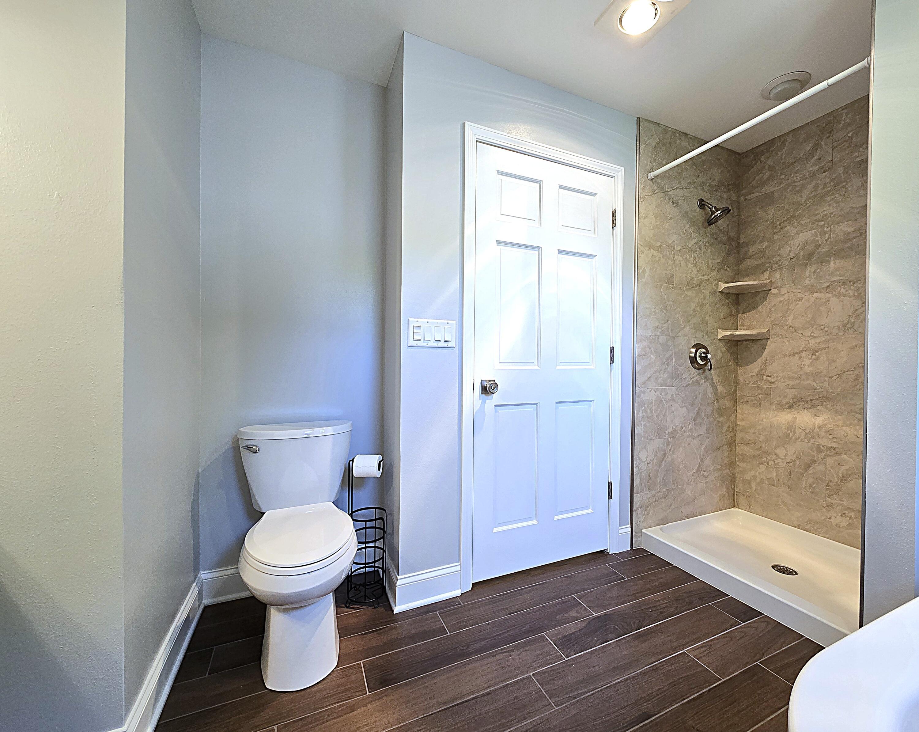 4445 South Burrell Street Milwaukee, WI 53207 - Photo 29 of 44 Primary Bath Shower