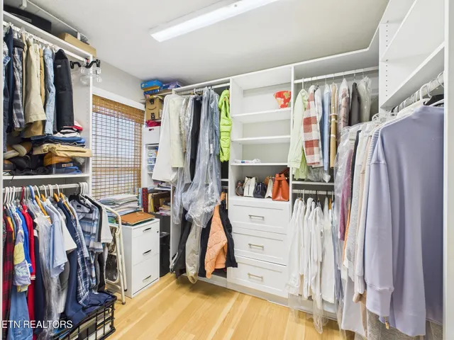 $769,000 | 341 Clearwater Drive, Spring City, TN 37381