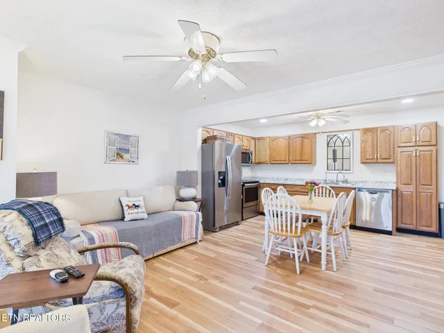 $769,000 | 341 Clearwater Drive, Spring City, TN 37381