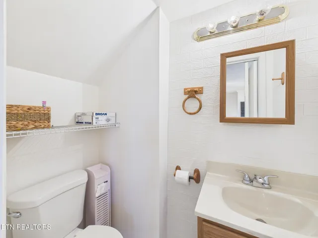 $769,000 | 341 Clearwater Drive, Spring City, TN 37381