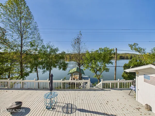 $769,000 | 341 Clearwater Drive, Spring City, TN 37381