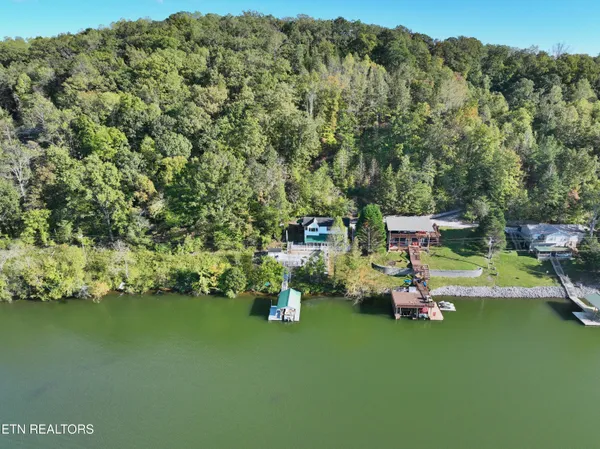 $769,000 | 341 Clearwater Drive, Spring City, TN 37381