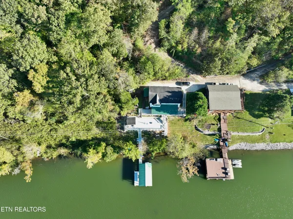 $769,000 | 341 Clearwater Drive, Spring City, TN 37381