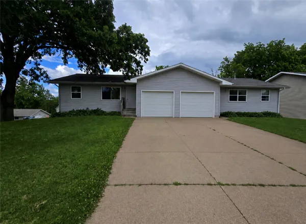 $349,000 | 120-124 Poeden Place, Mondovi, WI 54755