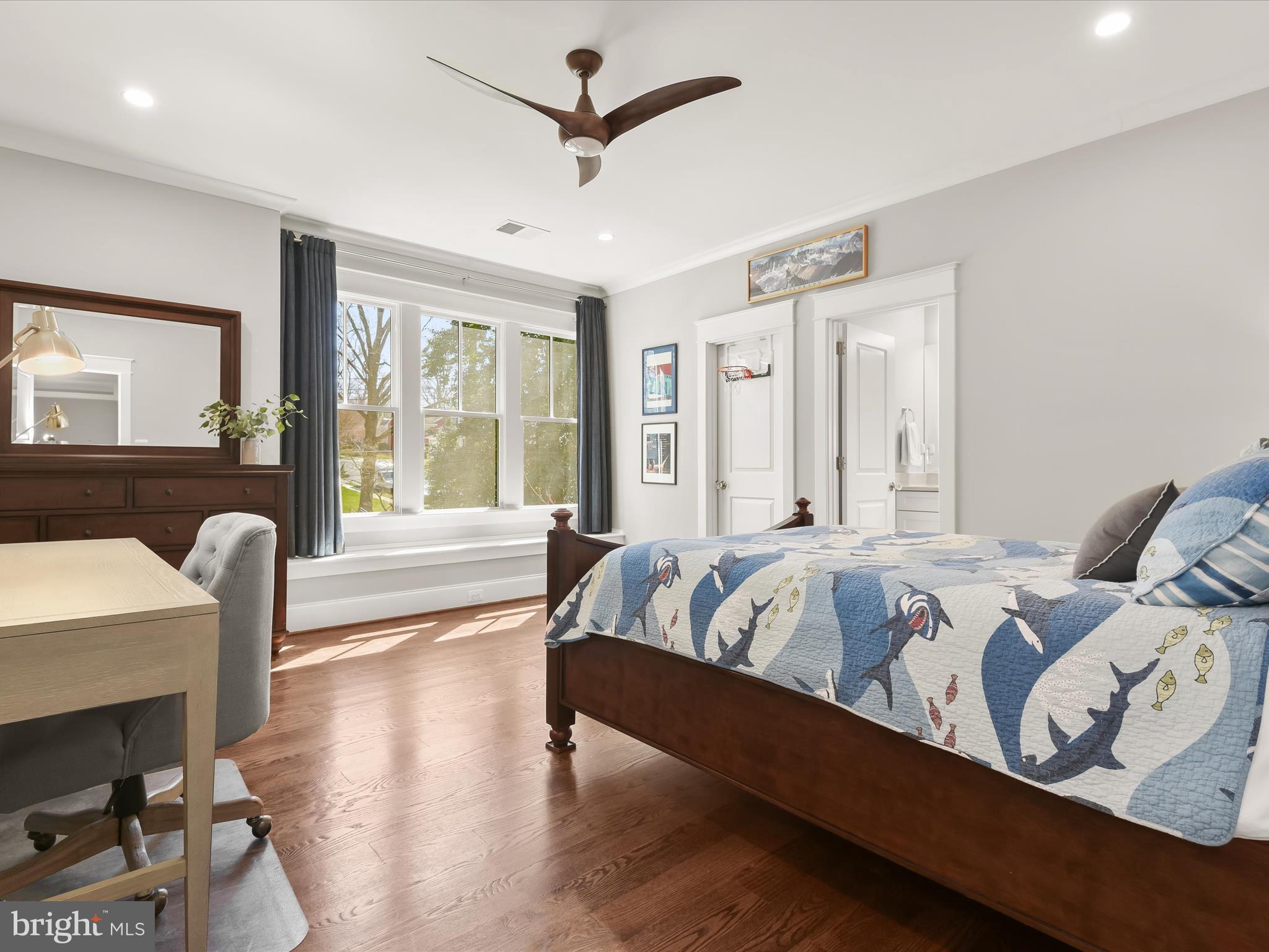 4625 41st Street North McLean, VA 22101 - Photo 59 of 111 41st048