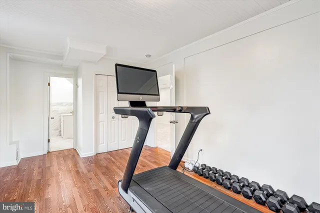 a view of a back yard of the house