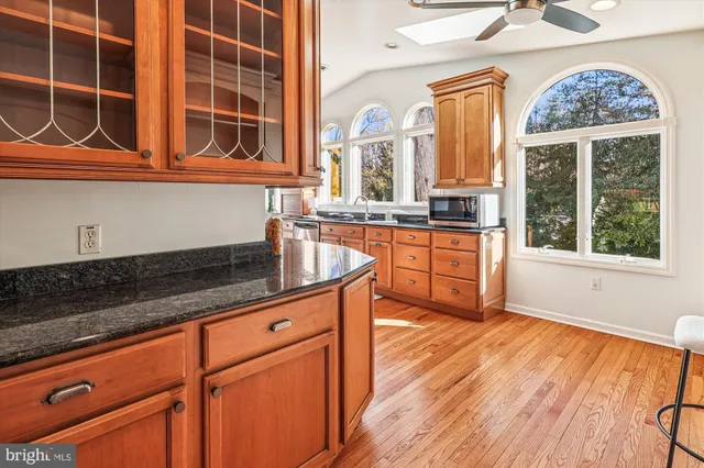 a view of walk in closet